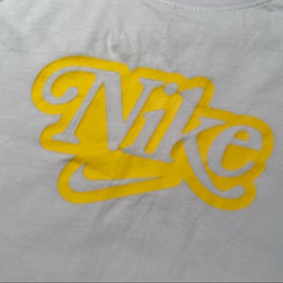🏷️ 5 for $25 - NIKE Youth NSW Go Cropped T-shirt - Picture 4 of 9